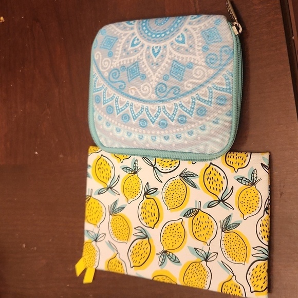 Ipsy Lemon Makeup Bag small bag and mosso bag - Picture 2 of 10